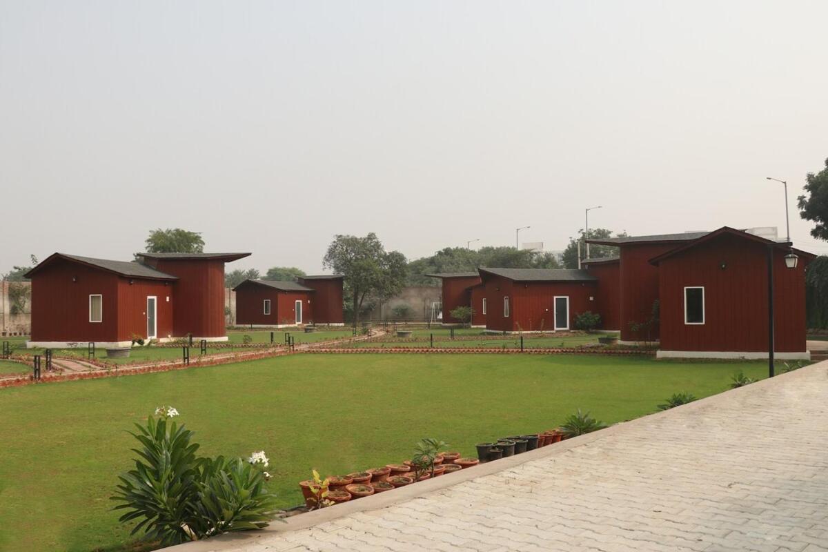 The Bageecha Bed & Breakfast Vrindavan Exterior photo